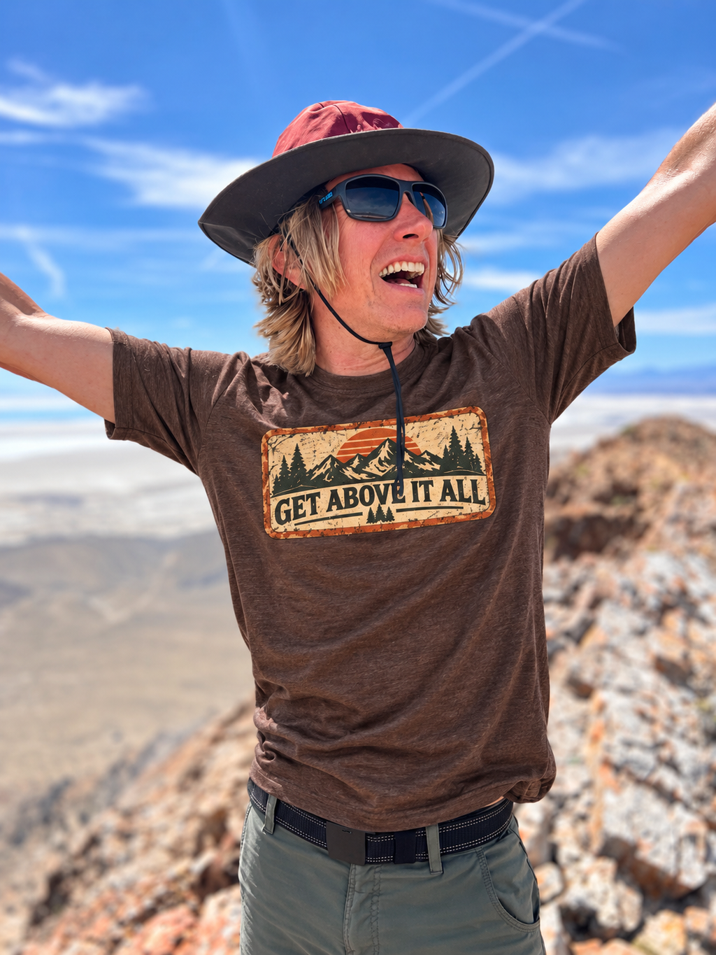Vintage Mountain Heritage Tee-Unisex